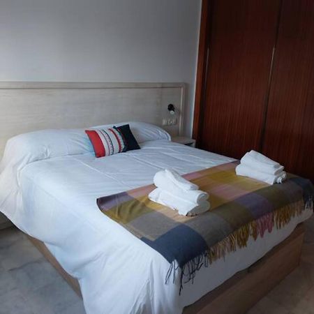 Ijd Apartaments 6 Parking Gratis Y Piscina Bormujos Ngoại thất bức ảnh